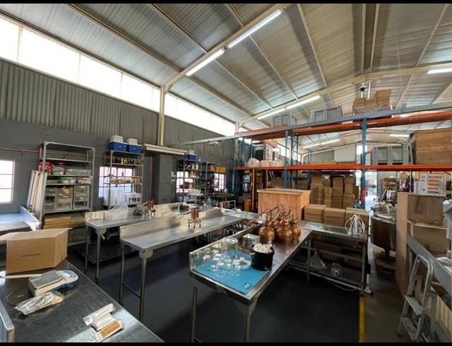 INDUSTRIAL PROPERTY TO RENT IN HENNOPSPARK
